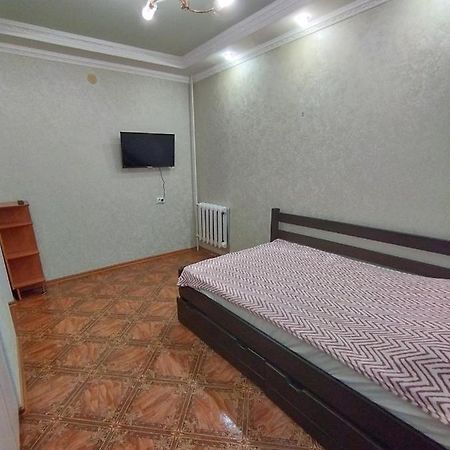 Appartement Жилье В Кропивницком à Kropyvnytsky Extérieur photo